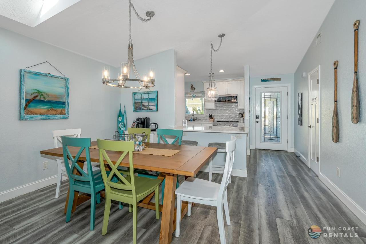 Dog Friendly Home Wprivate Fenced Yard, Garage & Fire Pit Steps To The Beach! ニュー・スマーナ・ビーチ エクステリア 写真